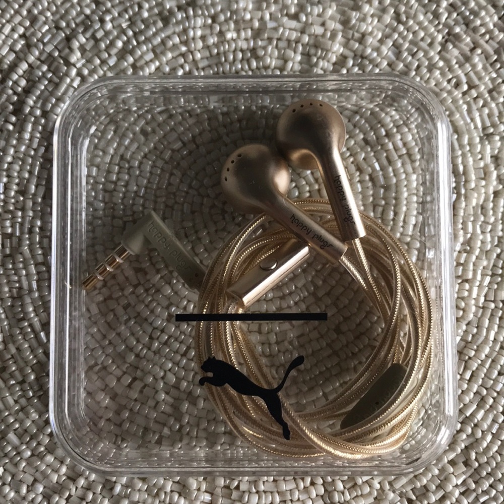 🆕Happy Plugs Earbuds + Puma Case